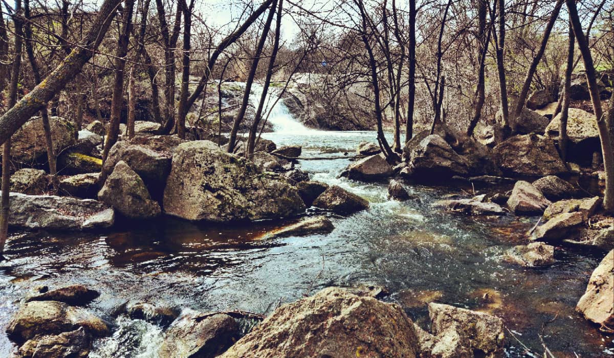 водоспад в селі Нова Павлівка